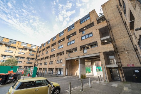 View Full Details for Queens Drive, Datchworth Court, N4
