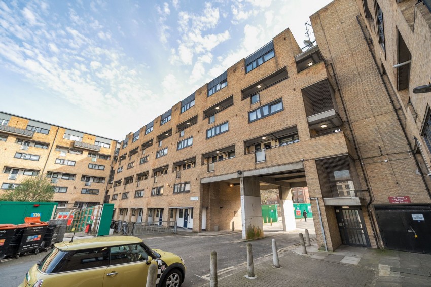 Images for Queens Drive, Datchworth Court, N4