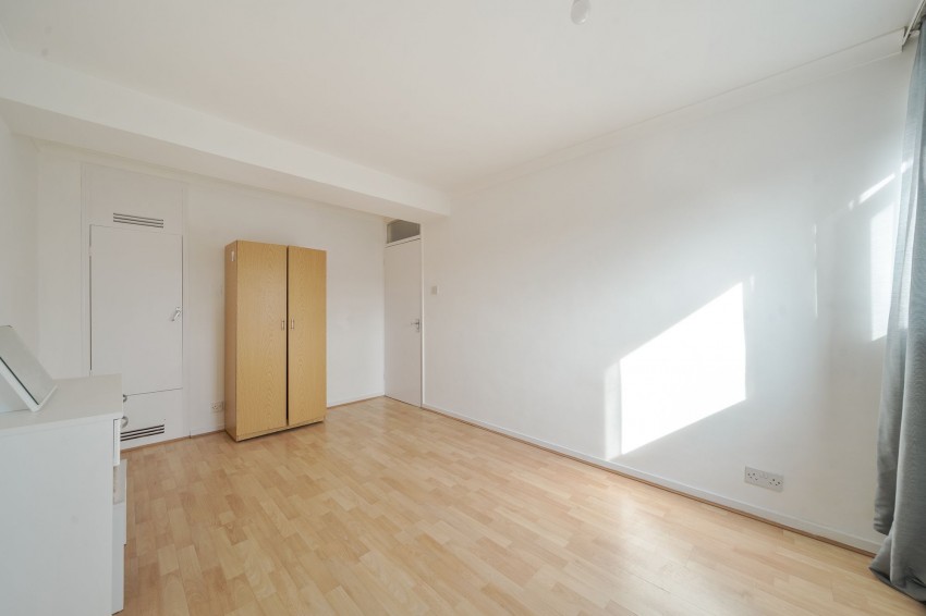 Images for Queens Drive, Datchworth Court, N4