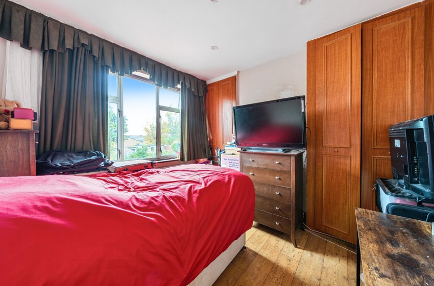 Images for Overton Road, London