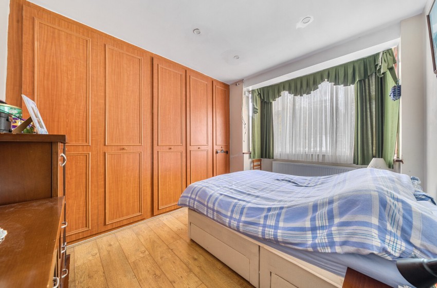 Images for Overton Road, London