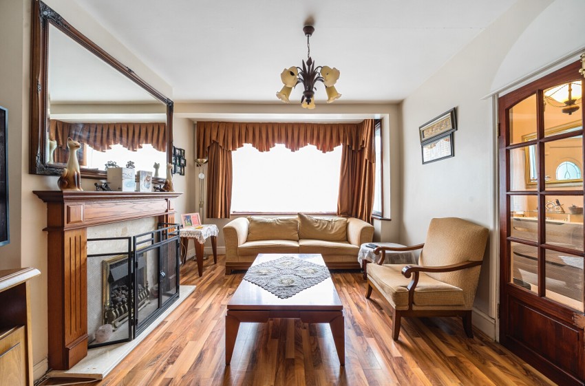 Images for Overton Road, London