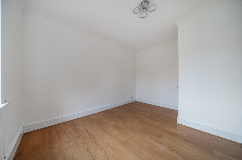 Images for Lyndhurst Drive, Hornchurch