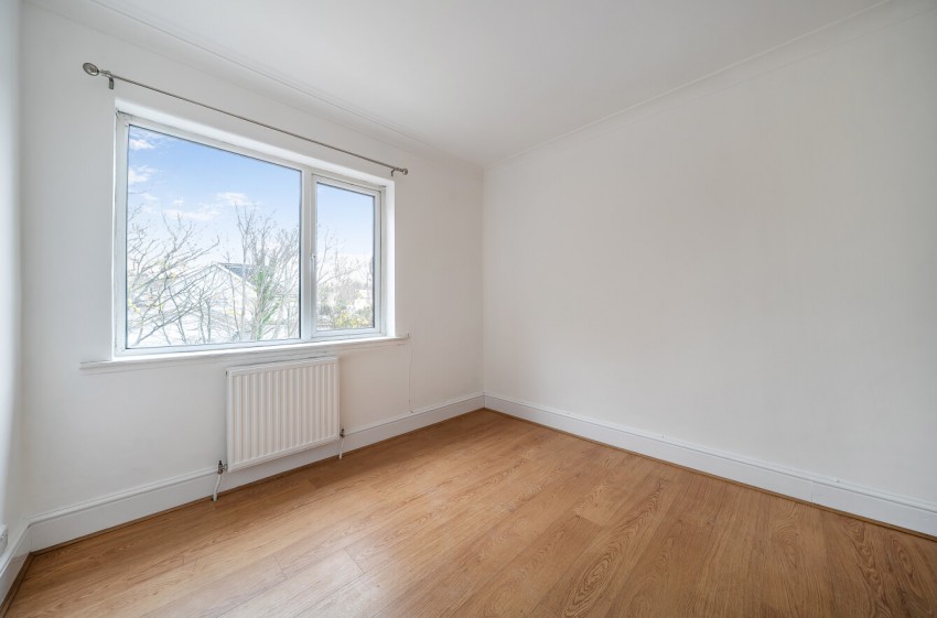 Images for Lyndhurst Drive, Hornchurch