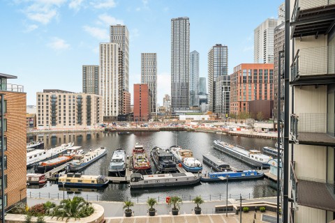 View Full Details for Boardwalk Place, London