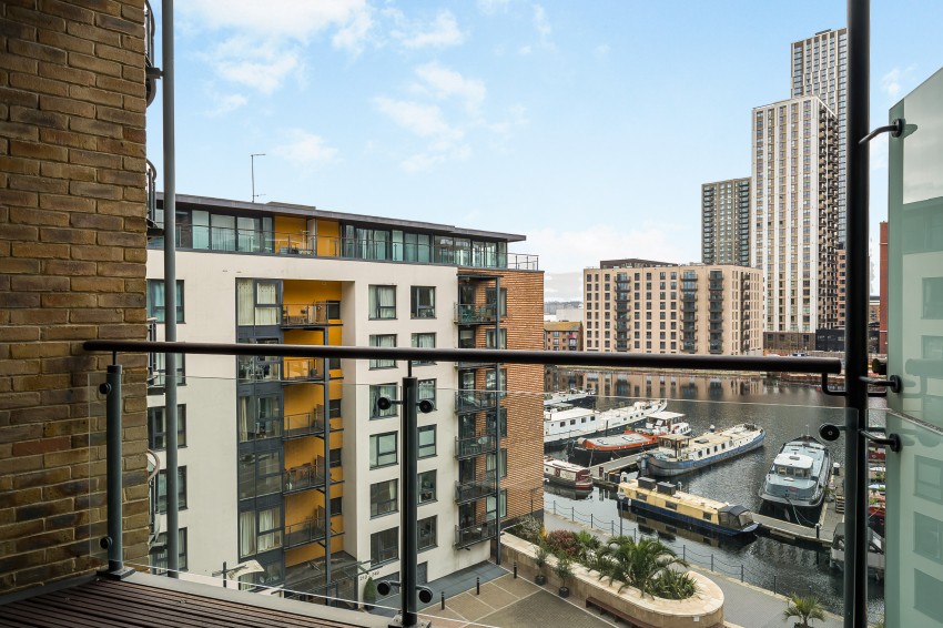 Images for Boardwalk Place, London